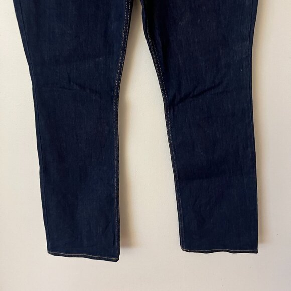 Old Navy Mid-Rise Wow Boot Cut Jeans Dark Wash Women's Size 12 Short - Picture 2 of 8